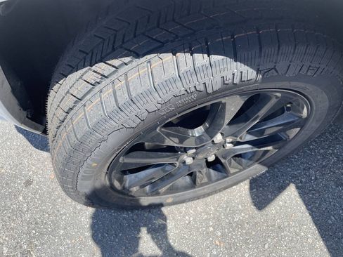 Used 2019 Jeep Grand Cherokee Altitude AWD/4WD image 29
