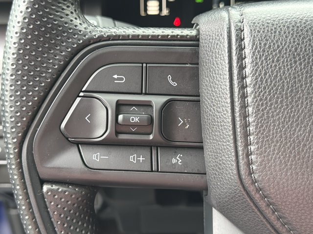 Used 2025 Toyota Tacoma SR5 AWD/4WD image 24