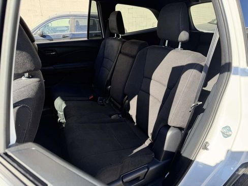 Used 2022 Honda Pilot Sport image 24