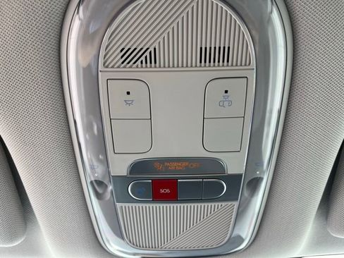 Used 2025 Hyundai Ioniq 5 SEL image 27