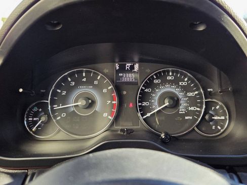 Used 2010 Subaru Outback 2.5i Limited image 23