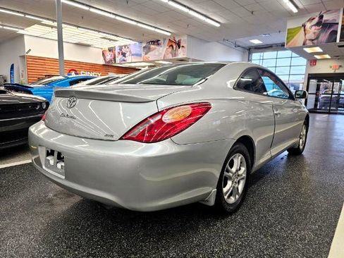 Used 2004 Toyota Solara SE image 4