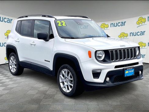 Used 2022 Jeep Renegade Latitude image 1