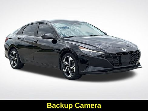 Used 2023 Hyundai Elantra SEL w/ Convenience Package FWD image 13