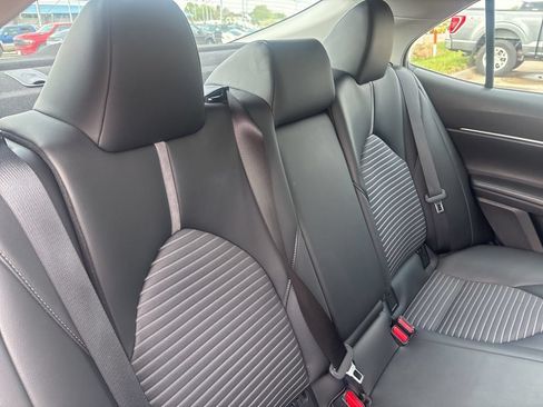 Used 2024 Toyota Camry SE FWD image 22