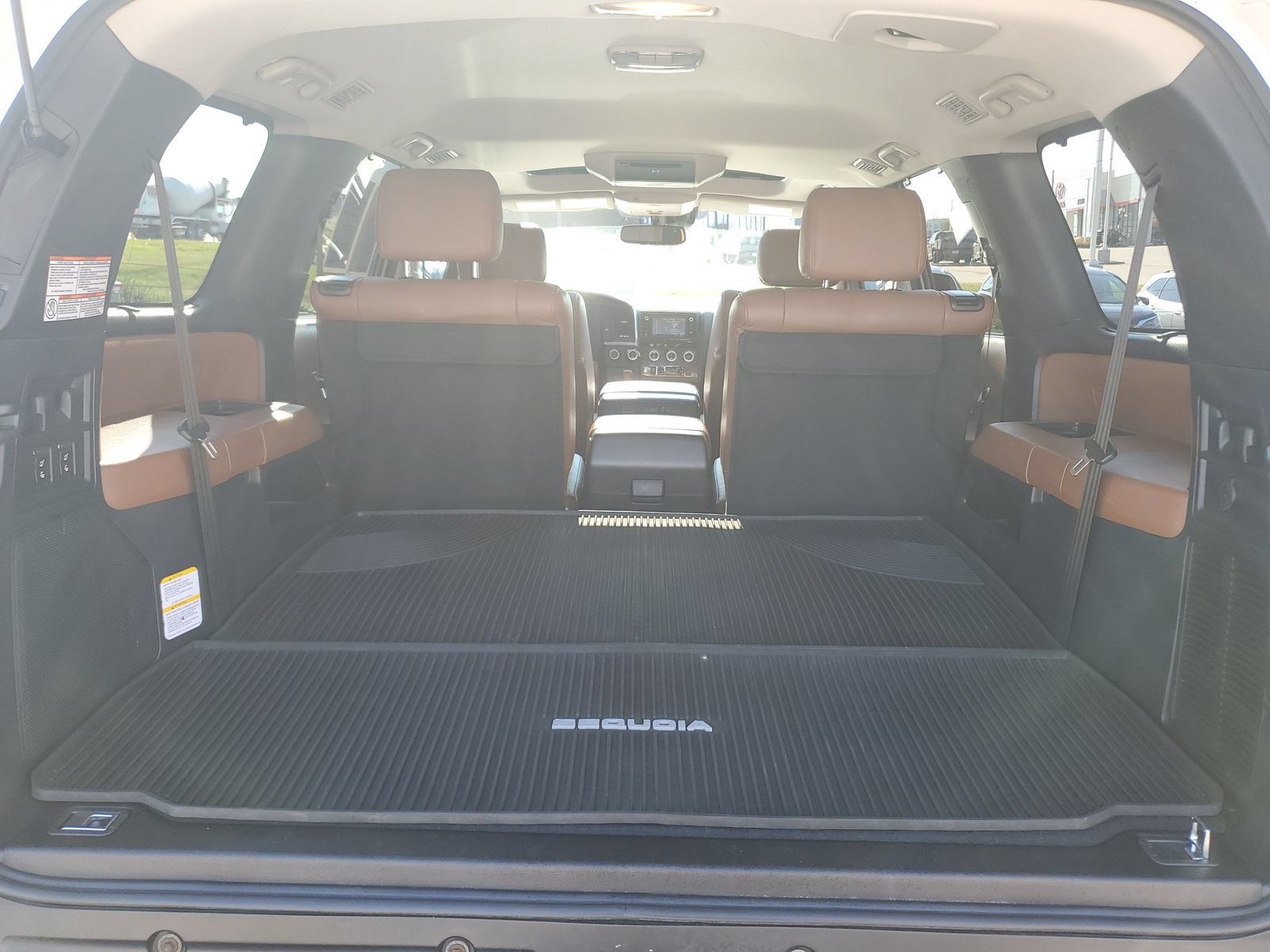 Used 2019 Toyota Sequoia Platinum AWD/4WD image 8