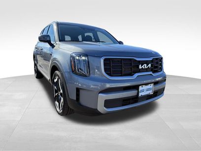 Used 2023 Kia Telluride S