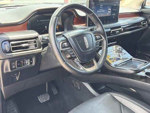 Used 2023 Lincoln Nautilus Reserve w/ Monochromatic Package AWD/4WD image 12