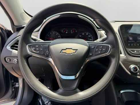 Used 2023 Chevrolet Malibu LT FWD image 19