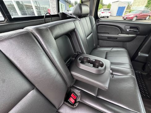 Used 2013 Chevrolet Silverado 3500 LTZ AWD/4WD image 28