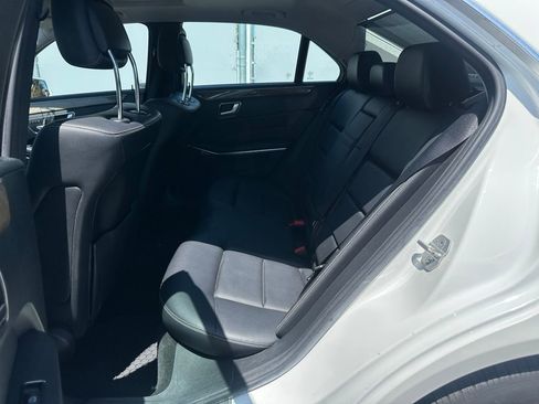 Used 2014 Mercedes-Benz E 350 4MATIC Sedan image 8
