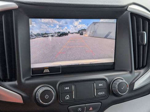 Used 2024 GMC Terrain SLT FWD image 23