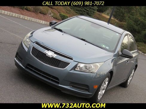 Used 2012 Chevrolet Cruze LS w/ Connectivity Package image 14