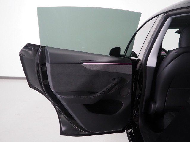Used 2026 Tesla Model Y Long Range RWD image 62
