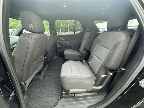 Used 2023 Chevrolet Traverse LT FWD image 28