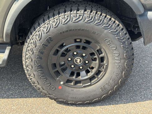 New 2026 Ford Bronco Outer Banks w/ Sasquatch Package AWD/4WD image 7