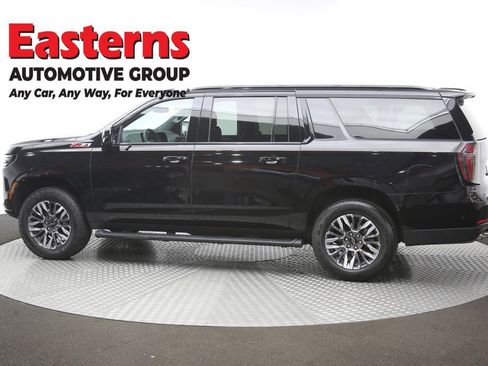 Used 2025 Chevrolet Suburban Z71 AWD/4WD image 66