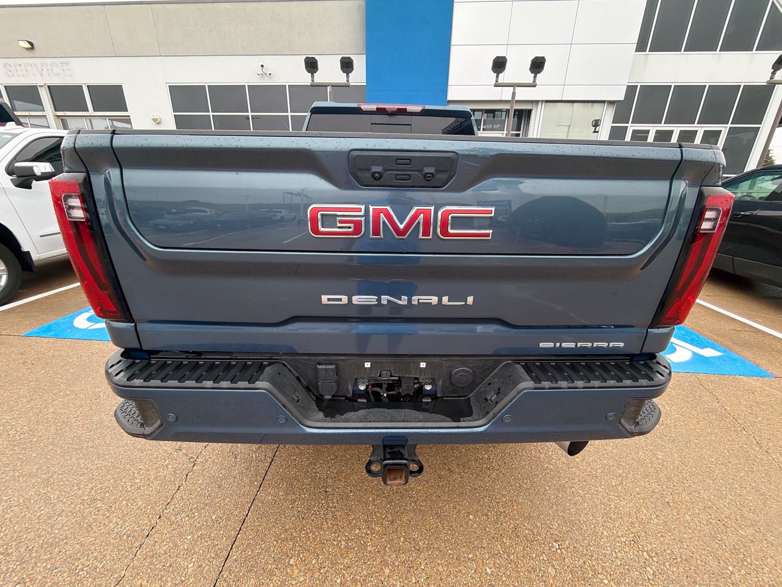 Used 2025 GMC Sierra 2500 Denali w/ Technology Package AWD/4WD image 14