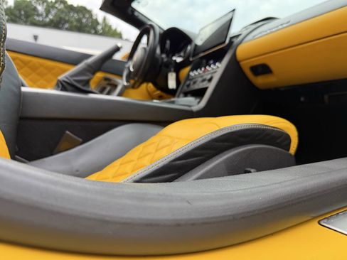 Used 2011 Lamborghini Gallardo LP 560-4 image 32