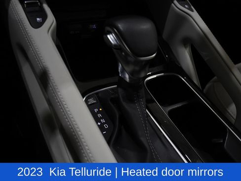 Used 2023 Kia Telluride EX w/ EX Captain's Chair Package FWD image 27