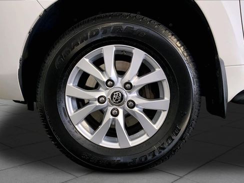 Used 2019 Toyota Land Cruiser AWD/4WD image 11