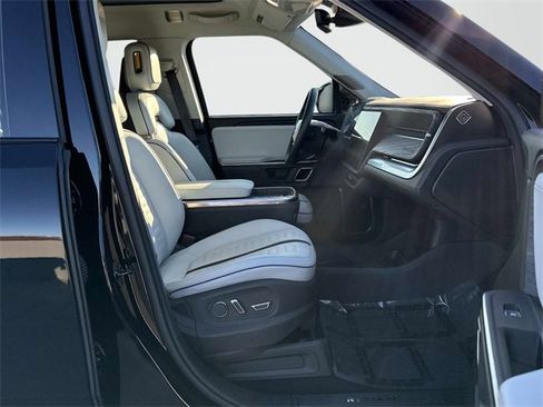 Used 2023 Rivian R1S Adventure image 21