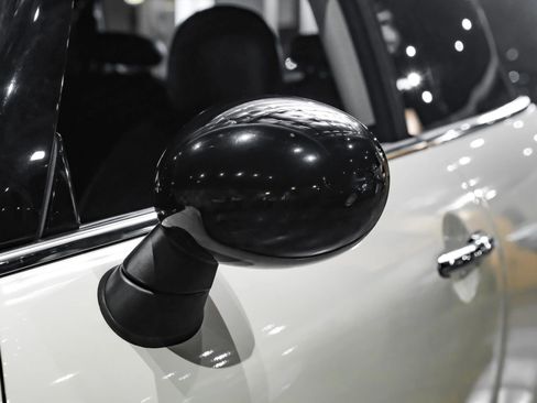 Used 2015 MINI Cooper 2-Door Hardtop image 29