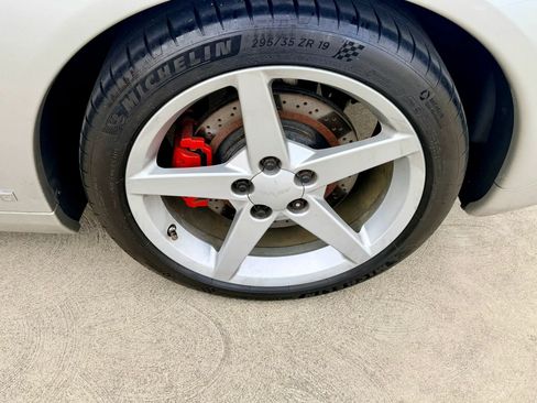 Used 2007 Chevrolet Corvette Coupe w/ Preferred Equipment Group RWD image 35