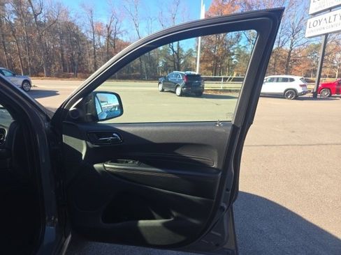 Used 2023 Dodge Durango GT image 34