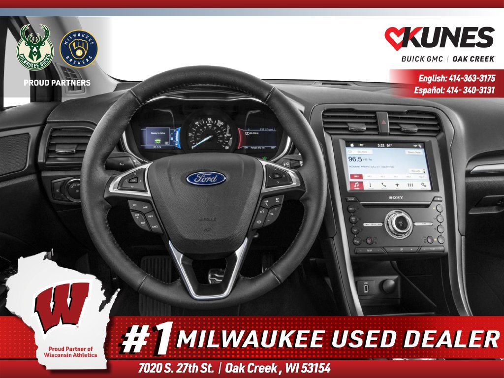 Used 2017 Ford Fusion Titanium FWD image 4
