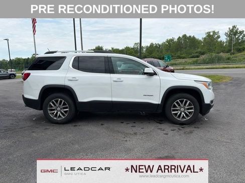 Used 2017 GMC Acadia SLE AWD/4WD image 6