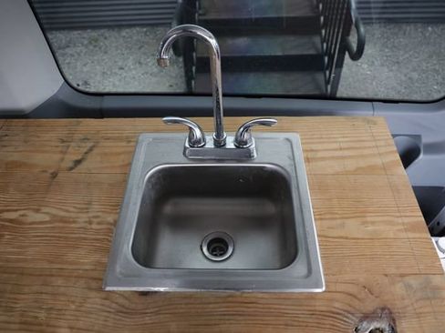 Used 2015 Ford Transit 150 XLT RWD image 27