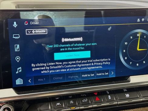 Used 2025 Chevrolet Silverado 1500 LT image 14