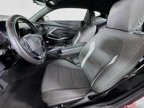 Used 2022 Chevrolet Camaro LT w/ Technology Package RWD image 5
