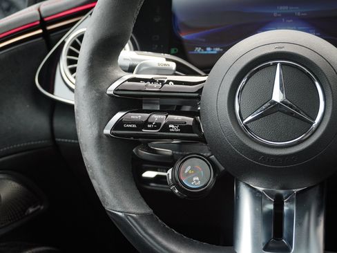 Used 2022 Mercedes-Benz EQS AMG 4MATIC image 18