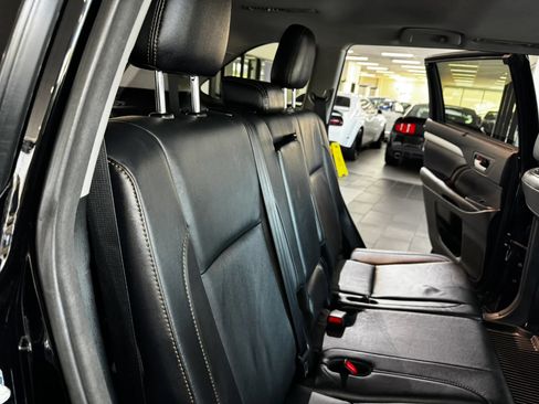 Used 2016 Toyota Highlander XLE AWD/4WD image 15