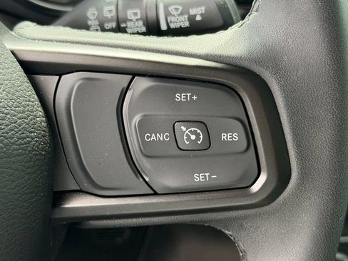 Used 2023 Jeep Wrangler Unlimited Sport AWD/4WD image 24