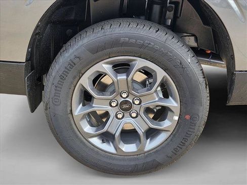 New 2026 Ford Maverick XLT w/ XLT Luxury Package FWD image 10