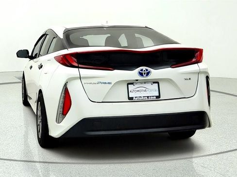 Used 2021 Toyota Prius Prime XLE w/ Carpet Mat Package (TMS) FWD image 6