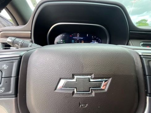 Used 2023 Chevrolet Tahoe Z71 w/ Z71 Off-Road Package AWD/4WD image 42