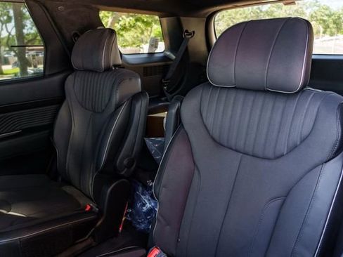 New 2025 Hyundai Palisade Calligraphy AWD/4WD image 19