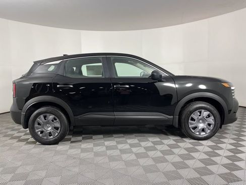 New 2026 Nissan Kicks S image 11