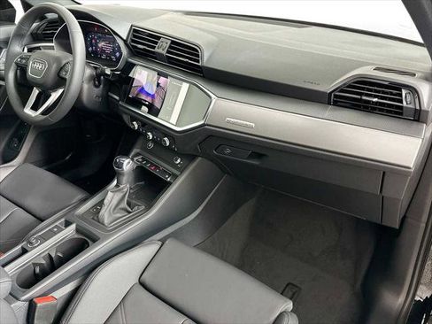 Certified 2025 Audi Q3 2.0T Premium w/ Convenience Package AWD/4WD image 27