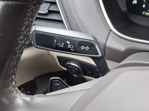 Used 2020 Lincoln Nautilus Premier w/ Equipment Group 101A image 25