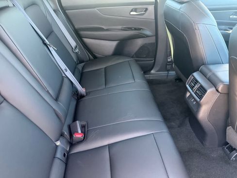 Certified 2025 Nissan Murano SV image 12