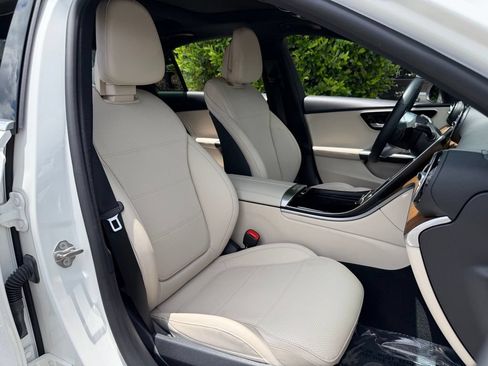 Used 2022 Mercedes-Benz C 300 Sedan w/ Exclusive Trim Package image 60