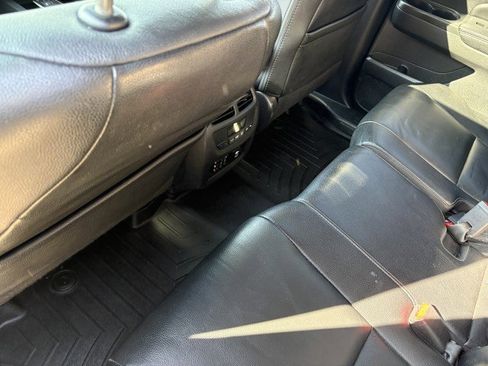 Used 2016 Honda Pilot Touring image 31