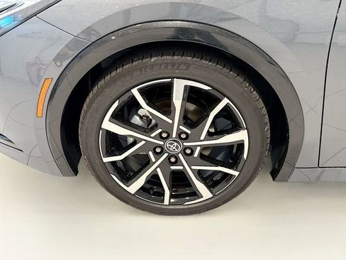 New 2026 Toyota Prius Plug-In Hybrid image 25