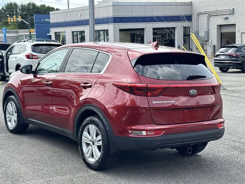 Used 2018 Kia Sportage LX FWD image 3