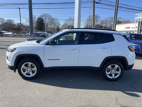 Used 2023 Jeep Compass Latitude image 6